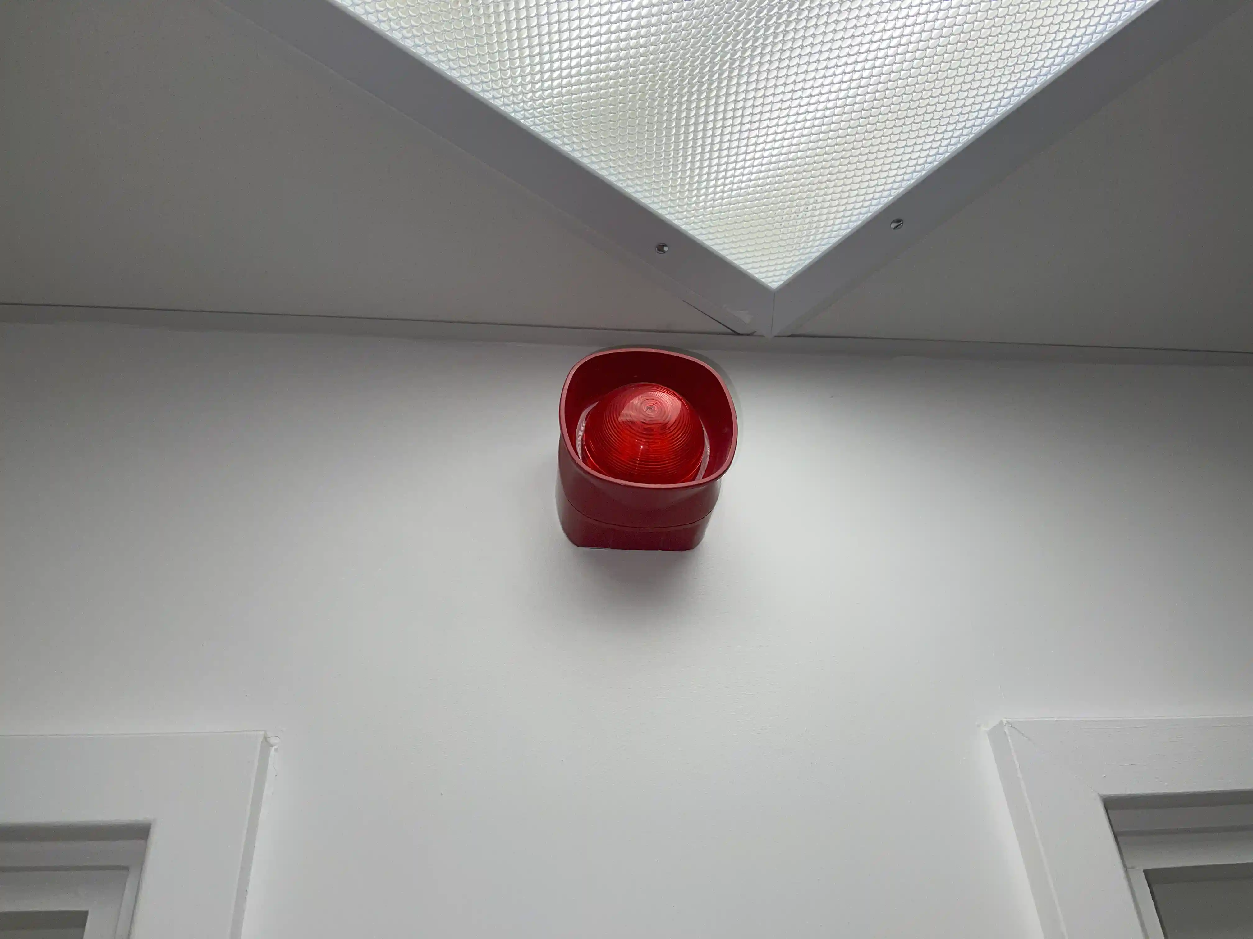 24 Hours Emergency Electrician near Pimlico